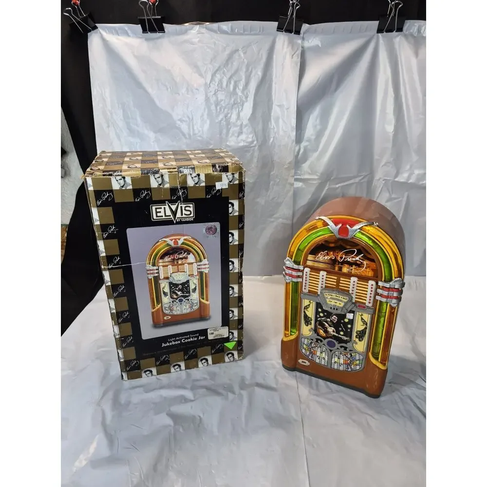 Rare Elvis Presley By Vandor Jukebox Cookie Jar Plays All Shook Up Never Used.